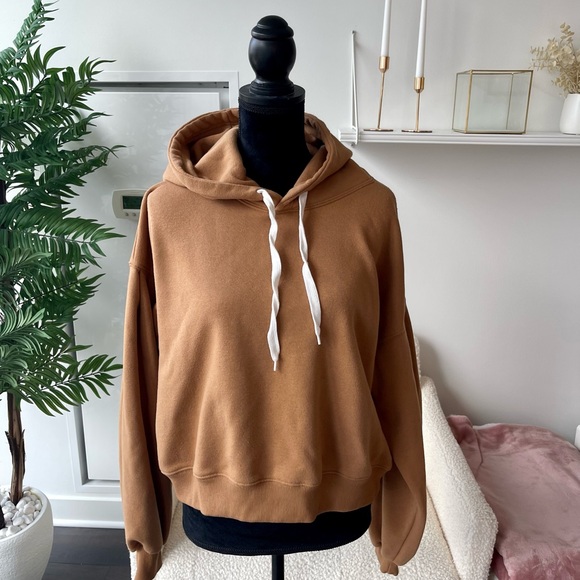 Forever 21 Tops - Forever 21 Brown Long Sleeve Cropped Balloon Sleeve Hoodie Size Medium